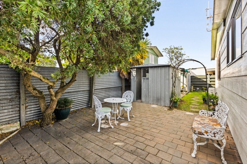 42 Konini Crescent, Pirimai, Napier - Carousel 19