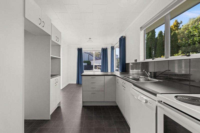 95A King Street, Taradale, Napier - Carousel 2