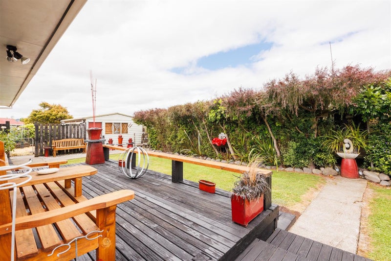 24 Barton Street, Marton - Carousel 2