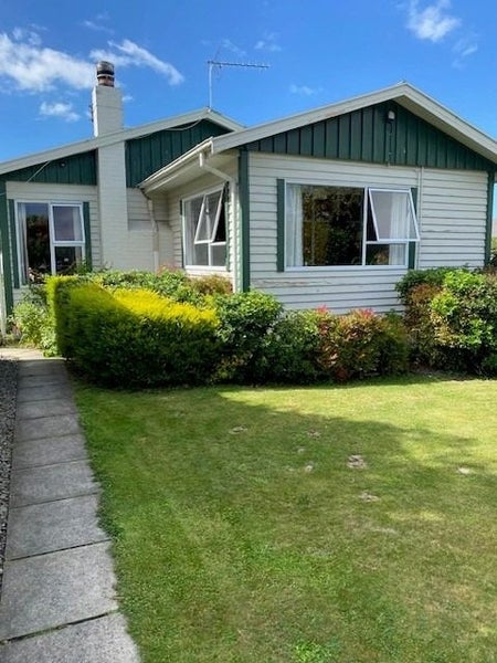 16 Bank Street, Amberley, Amberley - Carousel 1