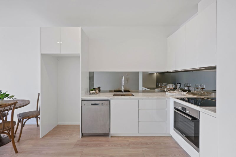 1605/8 Hereford Street, Freemans Bay, Auckland - Carousel 2