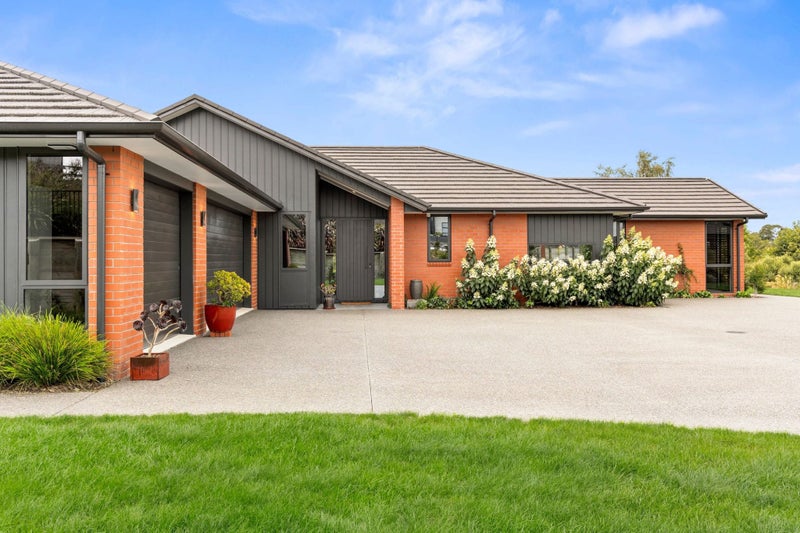 7 Headlands Drive, Te Awamutu, Te Awamutu - Carousel 2