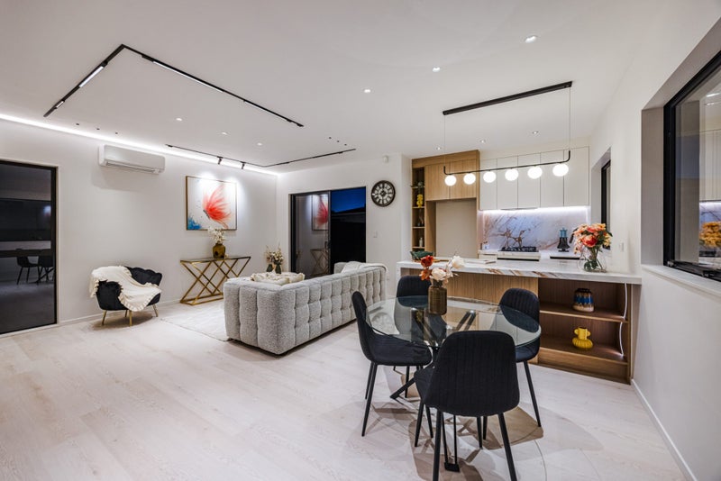 7/4 Bingara Place, Favona, Auckland - Carousel 2