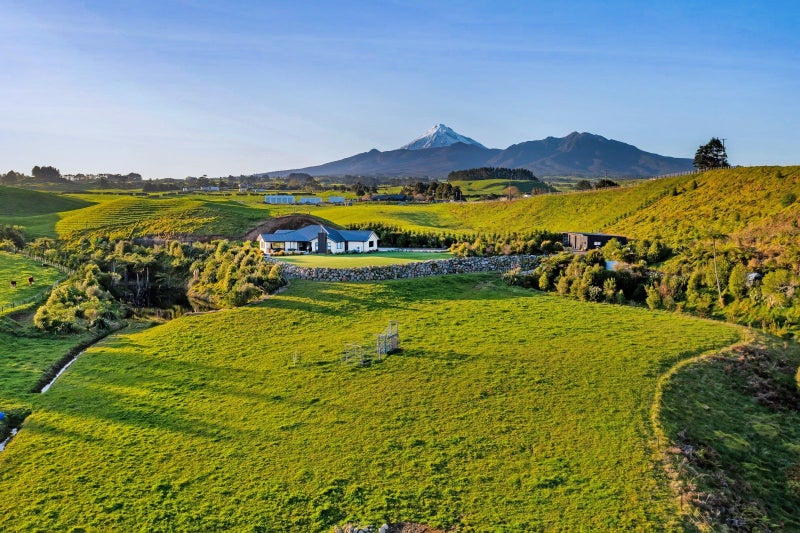 Property Valuation for 511 Plymouth Road, Koru, New Plymouth Trade Me