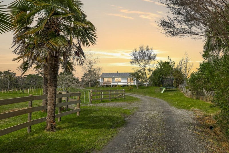 56 Aubrey Road, Stillwater, Silverdale - Carousel 2