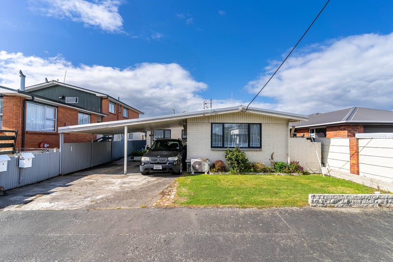 9 De Carle Street, Saint Kilda, Dunedin - Carousel 1