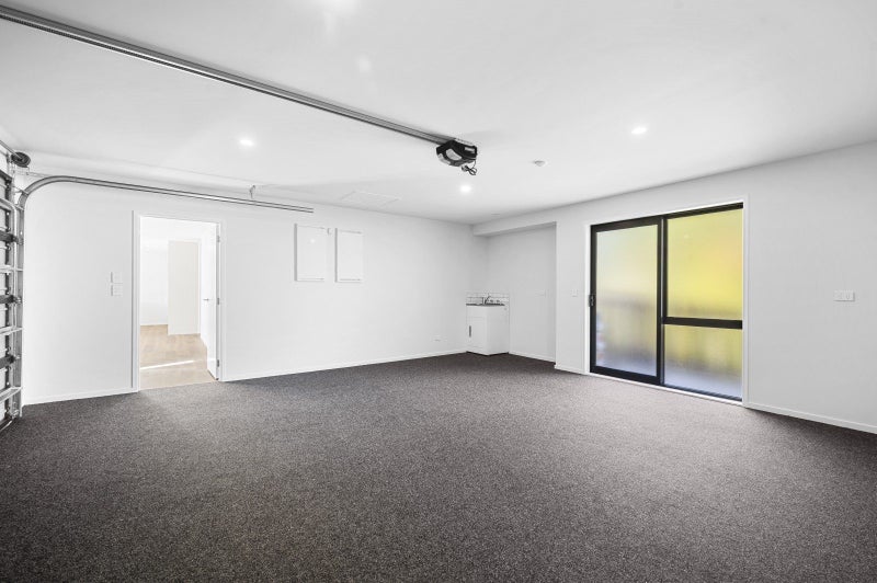 10B Gradwell Place, Two Mile Bay, Taupo - Carousel 19