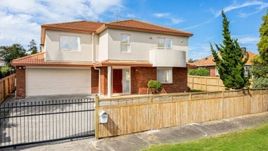 17E Cradock Street, Avondale, Auckland - Carousel 1