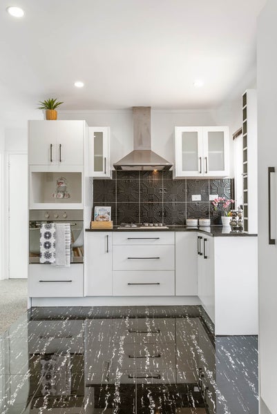 1/15 Florence Daly Place, Mount Roskill, Auckland - Carousel 2