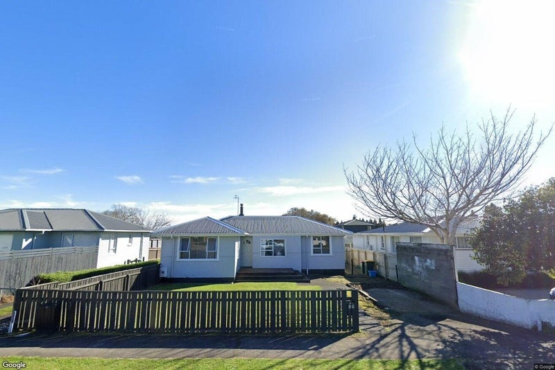 19 Tarahua Road, Vogeltown, New Plymouth - Carousel 1