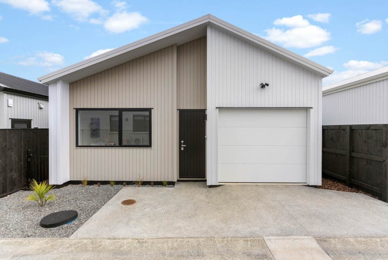 22 Taukahiwi Road, Pukekohe, Pukekohe - Carousel 1