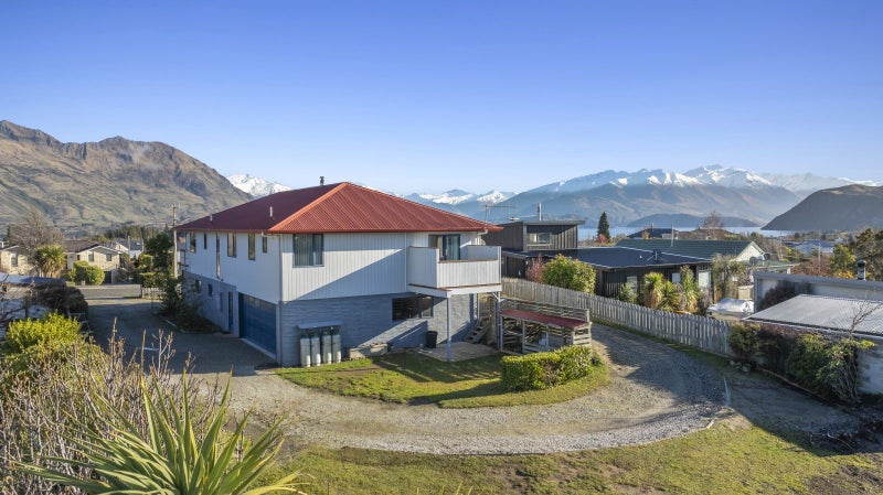 49 Totara Terrace, Wanaka - Carousel 1
