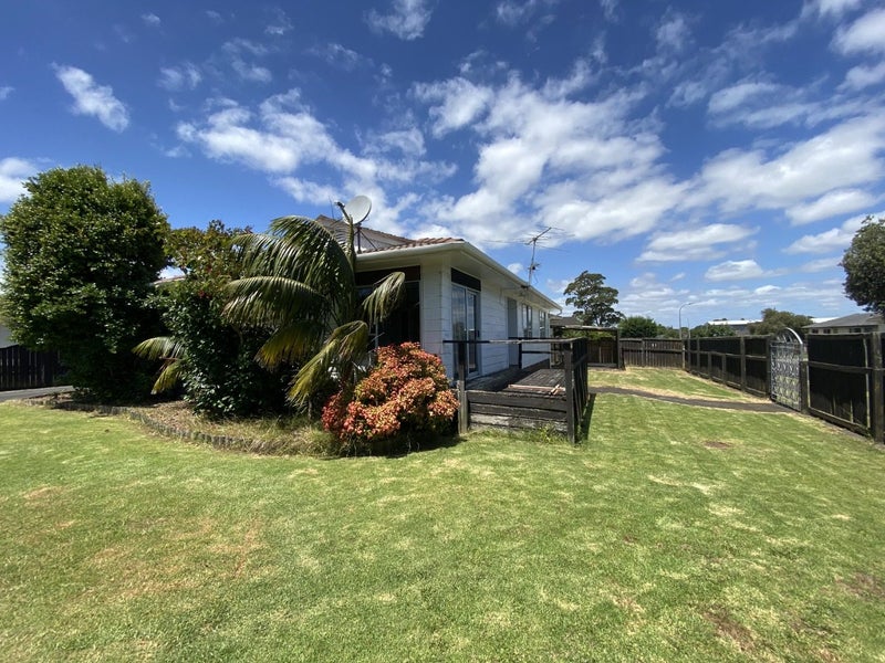 60 Sharland Avenue, Manurewa, Manukau City, Auckland - Carousel 2