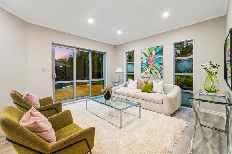 21F  Stamford Crescent, Flat Bush, Manukau City, Auckland - Carousel 2