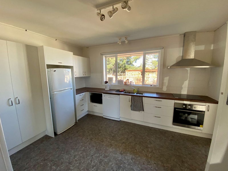 3 School Road, Morningside, Auckland - Carousel 2