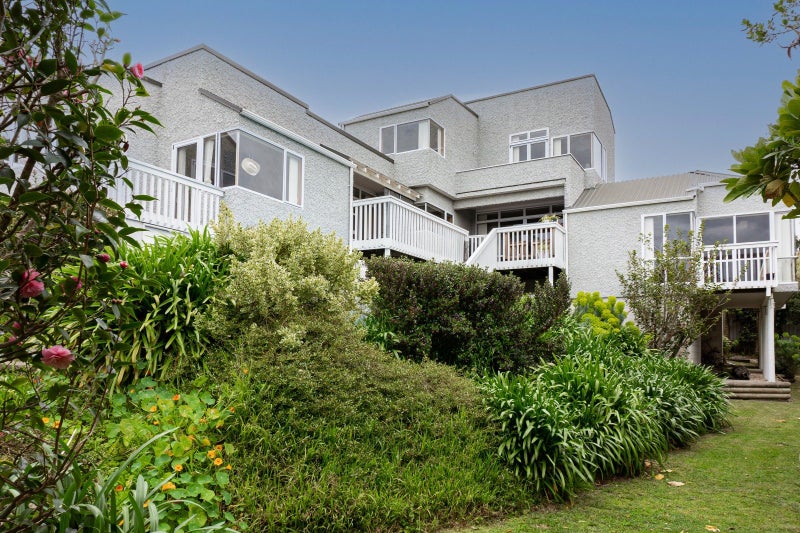 62 Churchill Drive, Taradale, Napier - Carousel 1