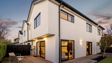 3/10 Parlane Street, Addington, Christchurch - Carousel 1