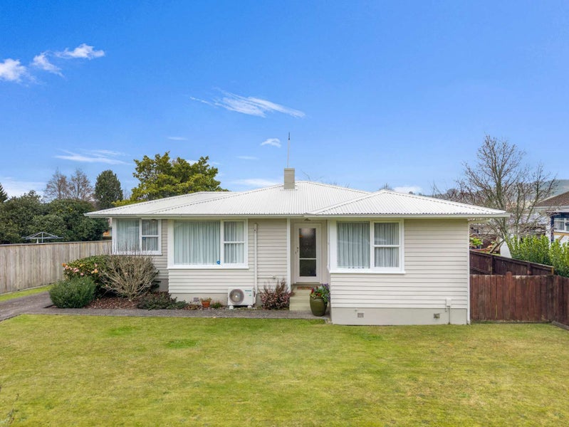 40 Roger Street, Pukehangi, Rotorua - Carousel 1