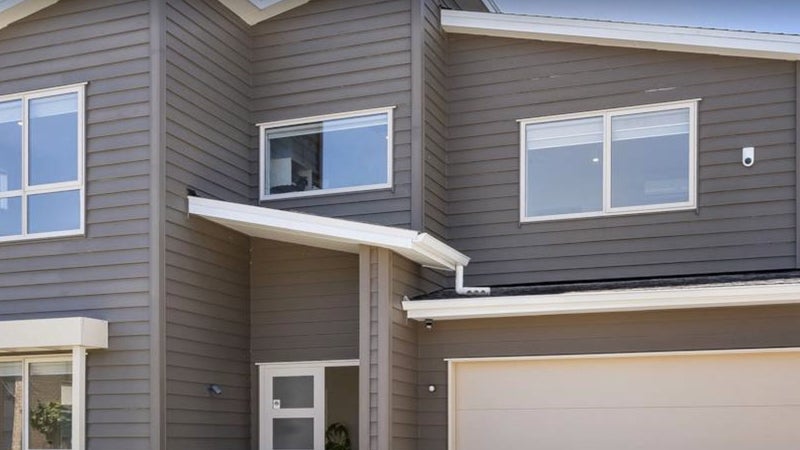 10 Rosewell Crescent, Flat Bush, Auckland - Carousel 1