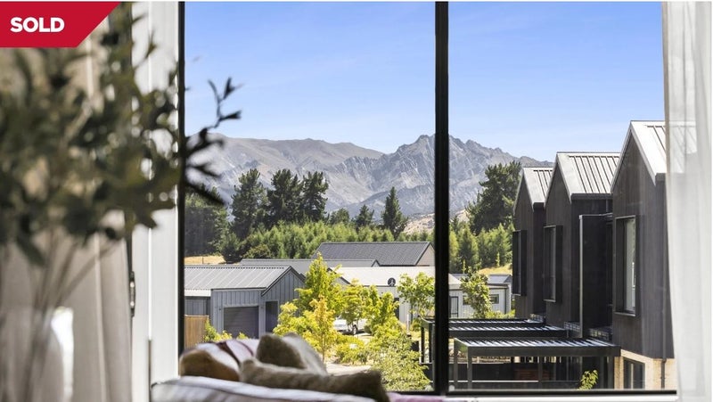 3/5 Northlake Drive, Wanaka - Carousel 1