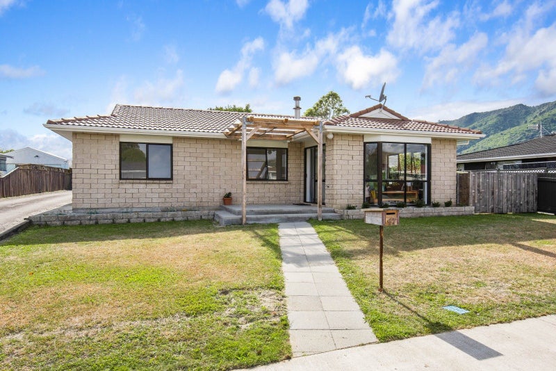 47 Belvedere Avenue, Waikanae - Carousel 1