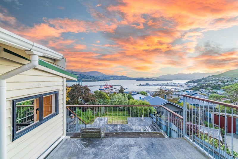 23 Ripon Street, Lyttelton, Lyttelton - Carousel 1