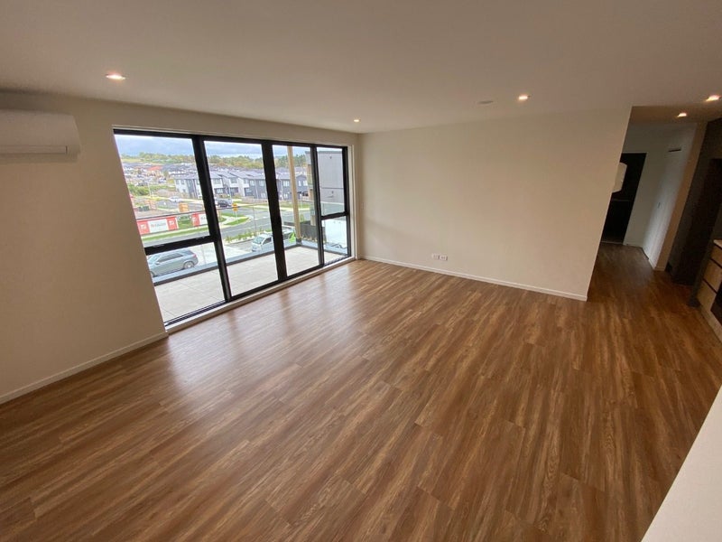 205/5 Newelm Lane, Flat Bush, Auckland - Carousel 1