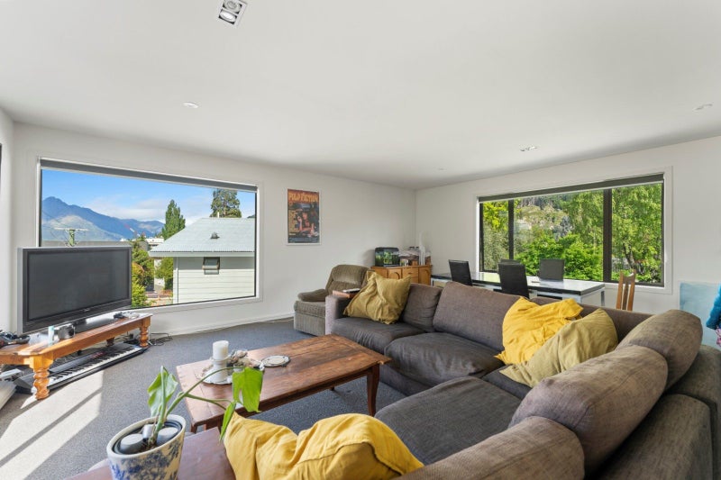 4 Turner Street, Queenstown, Queenstown - Carousel 1