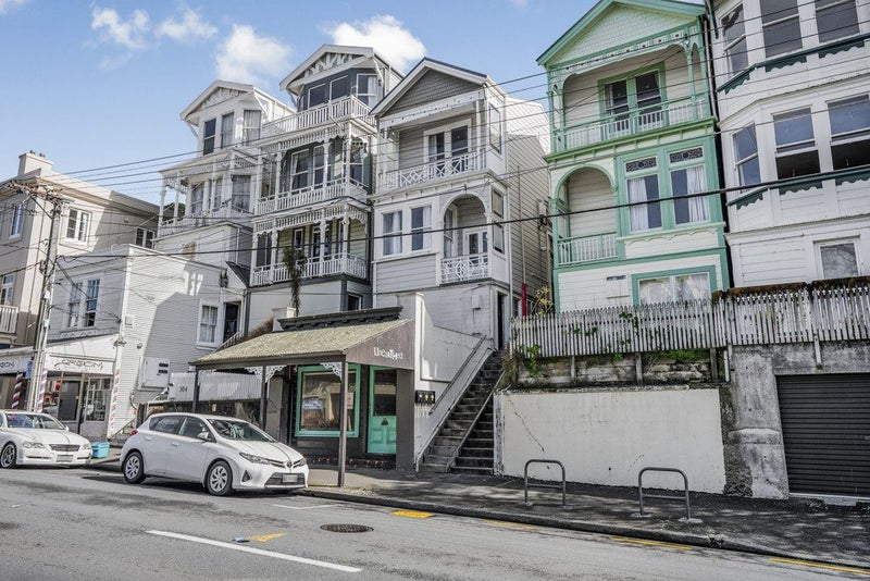 302 Tinakori Road, Thorndon, Wellington - Carousel 1