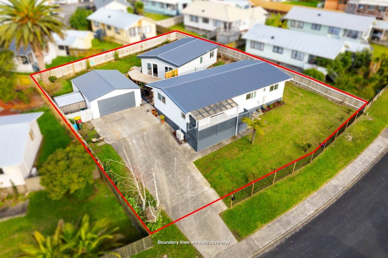 21 Patts Avenue, Glendene, Auckland - Carousel 1