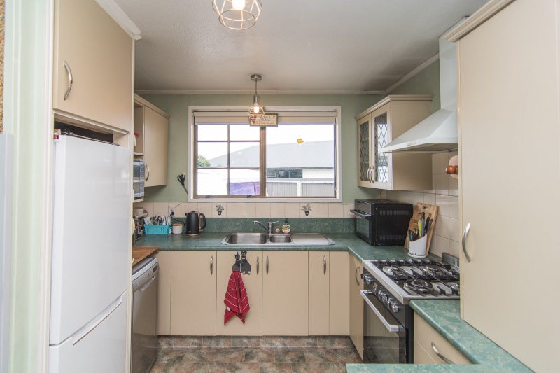 232 King Street, Temuka - Carousel 2