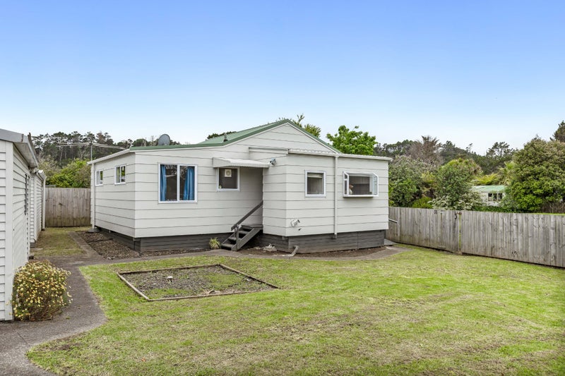 11B Knox Road, Swanson, Auckland - Carousel 2