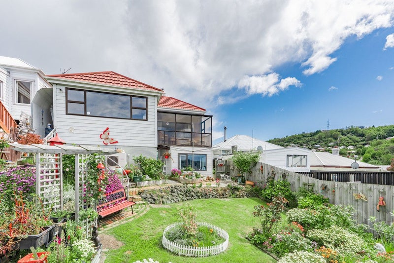 23 Cole Street, Caversham, Dunedin - Carousel 1