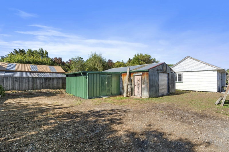 33 Malcolm Street, Martinborough - Carousel 14