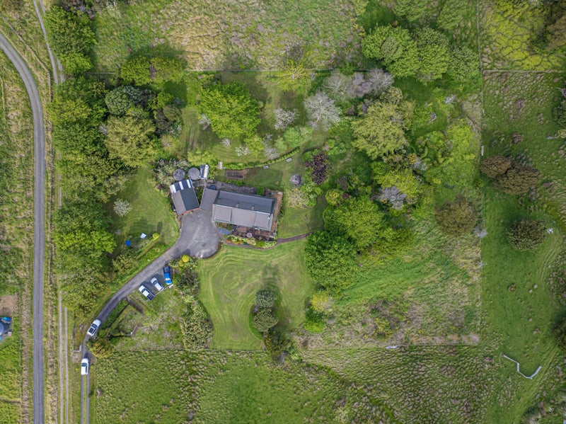 17 Davidson Road, Helensville, Helensville - Carousel 2