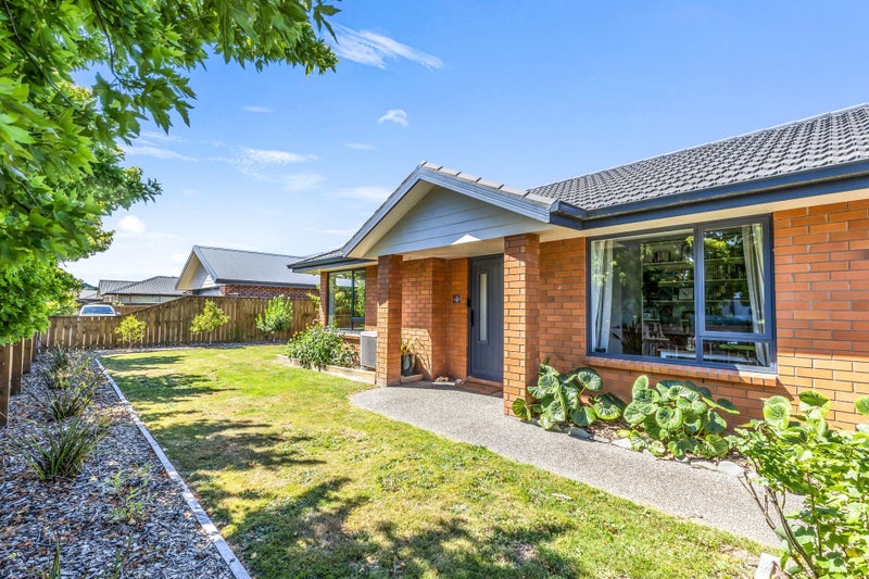 4 Ernest Place, Brightwater - Carousel 1