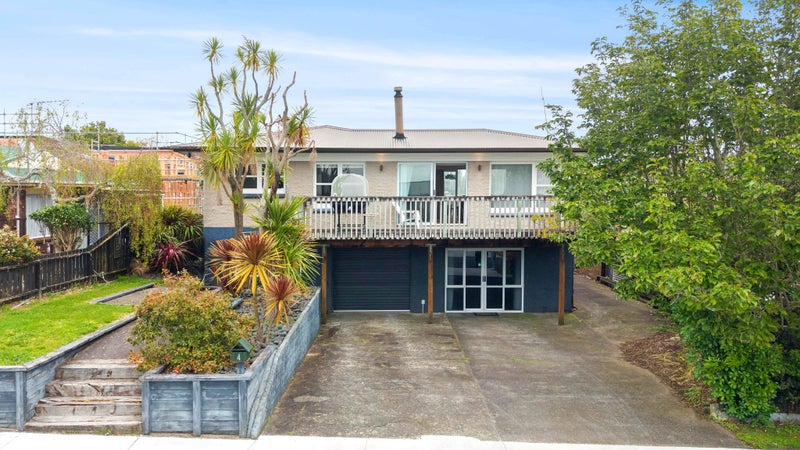 4 Moloney Terrace, Pukekohe, Pukekohe - Carousel 1