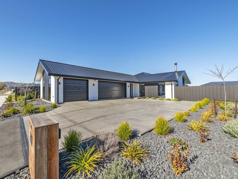 72 Halpin Drive, Lincoln, Lincoln - Carousel 1