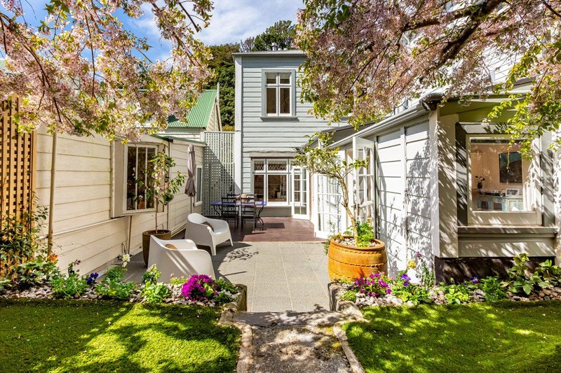 194 Sydney Street West, Thorndon, Wellington - Carousel 21