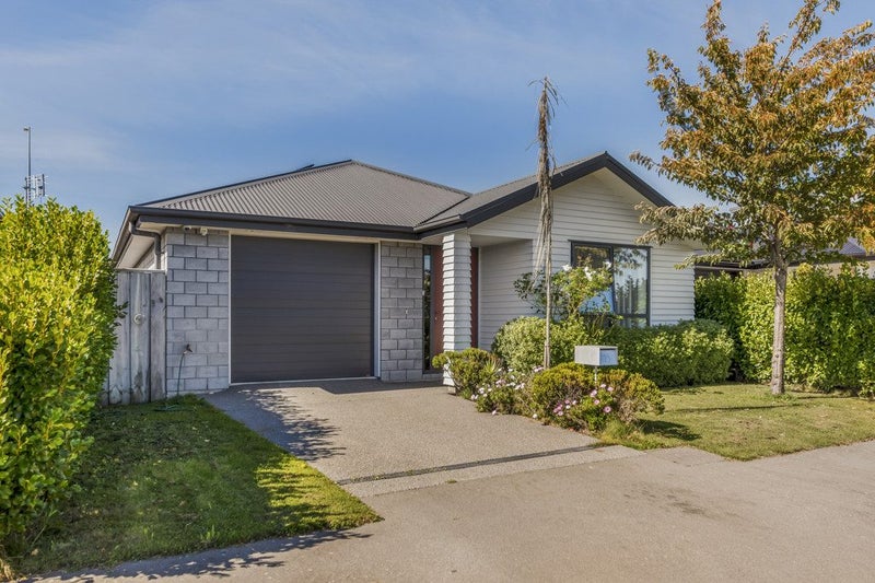 25 George West Square, Wigram, Christchurch - Carousel 2