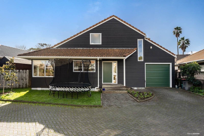 2/11 Lonsdale Street, Ellerslie, Auckland - Carousel 2