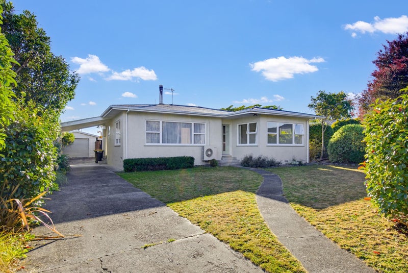 15 Keats Crescent, Stoke, Nelson - Carousel 1