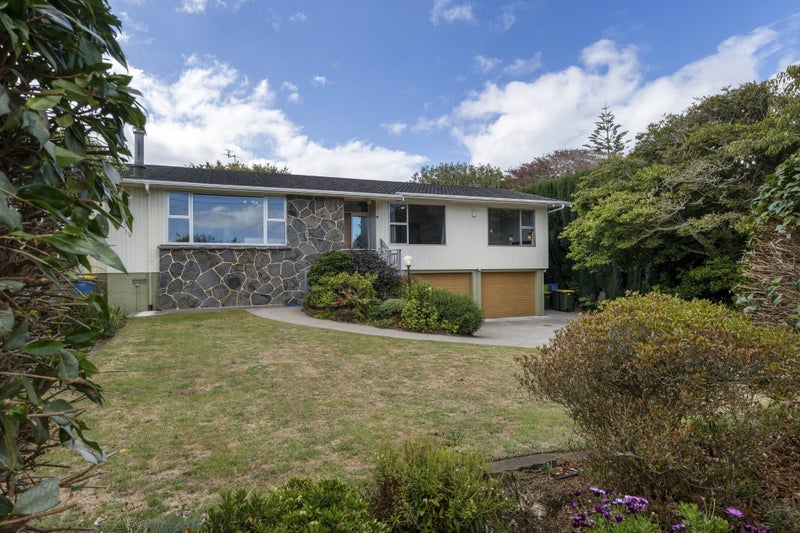 30 George Street, Hawera - Carousel 37