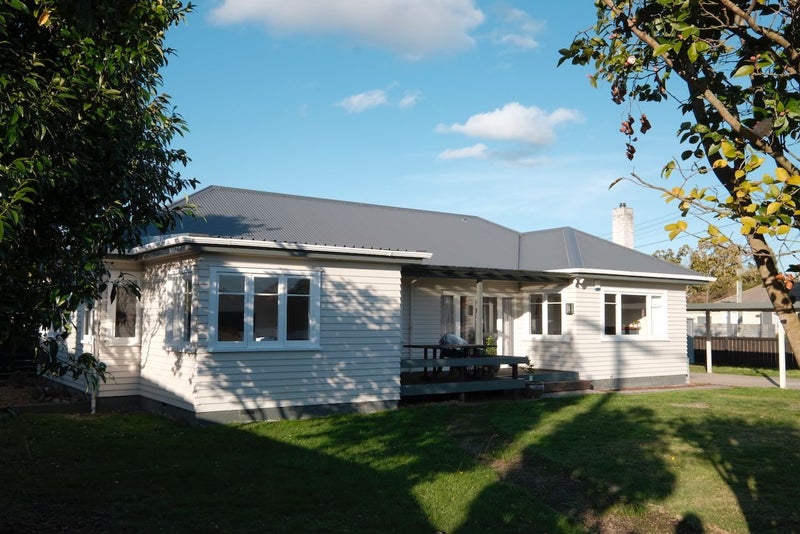 248 Fox Street, Hamilton East, Hamilton - Carousel 19