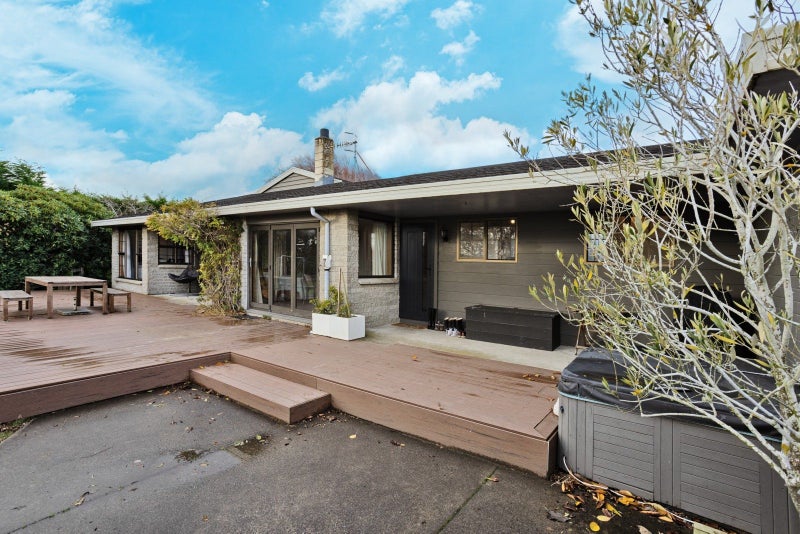 105 Rimu Road, Kennington - Carousel 35
