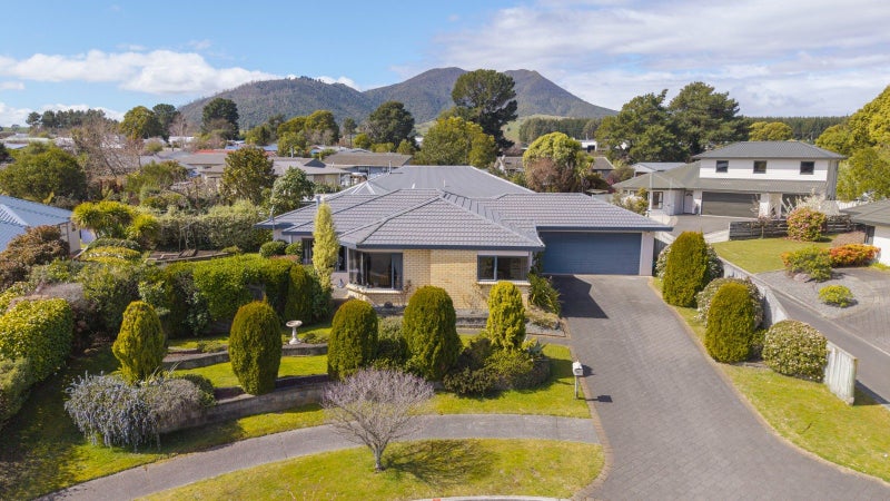 32 Balmoral Drive, Hilltop, Taupo - Carousel 1