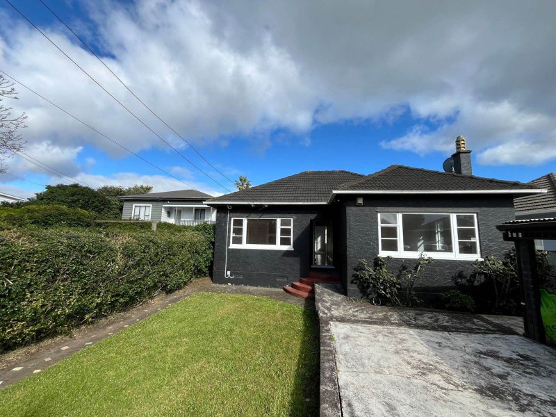 8 Felix Street, Onehunga, Auckland - Carousel 1