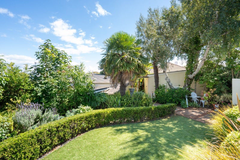 2 Coleman Terrace, Hospital Hill, Napier, Hawke's Bay - Carousel 2
