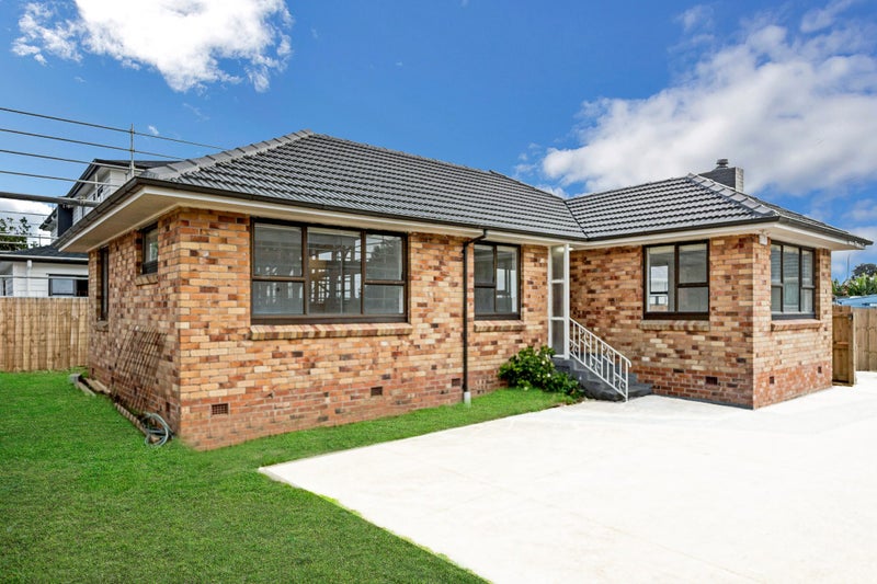 13 Geoffrey Place, Mangere East, Auckland - Carousel 1