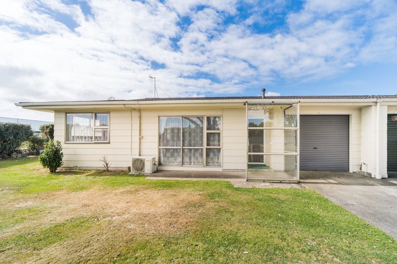 1 John F Kennedy Drive, Milson, Palmerston North - Carousel 1